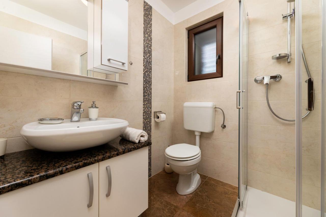 Apartman "Ela" Нивице Экстерьер фото