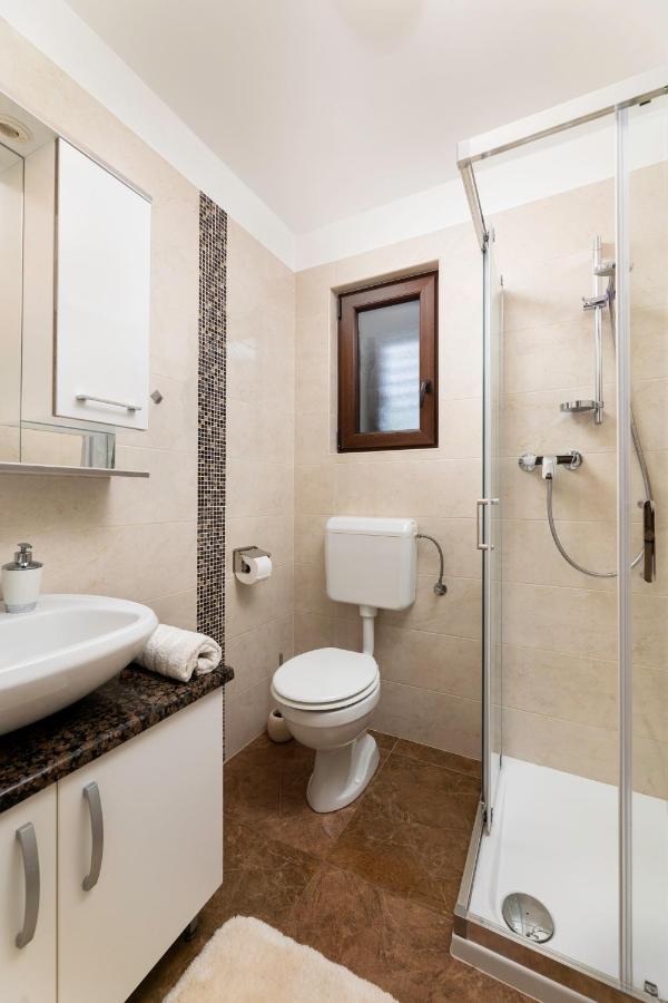 Apartman "Ela" Нивице Экстерьер фото