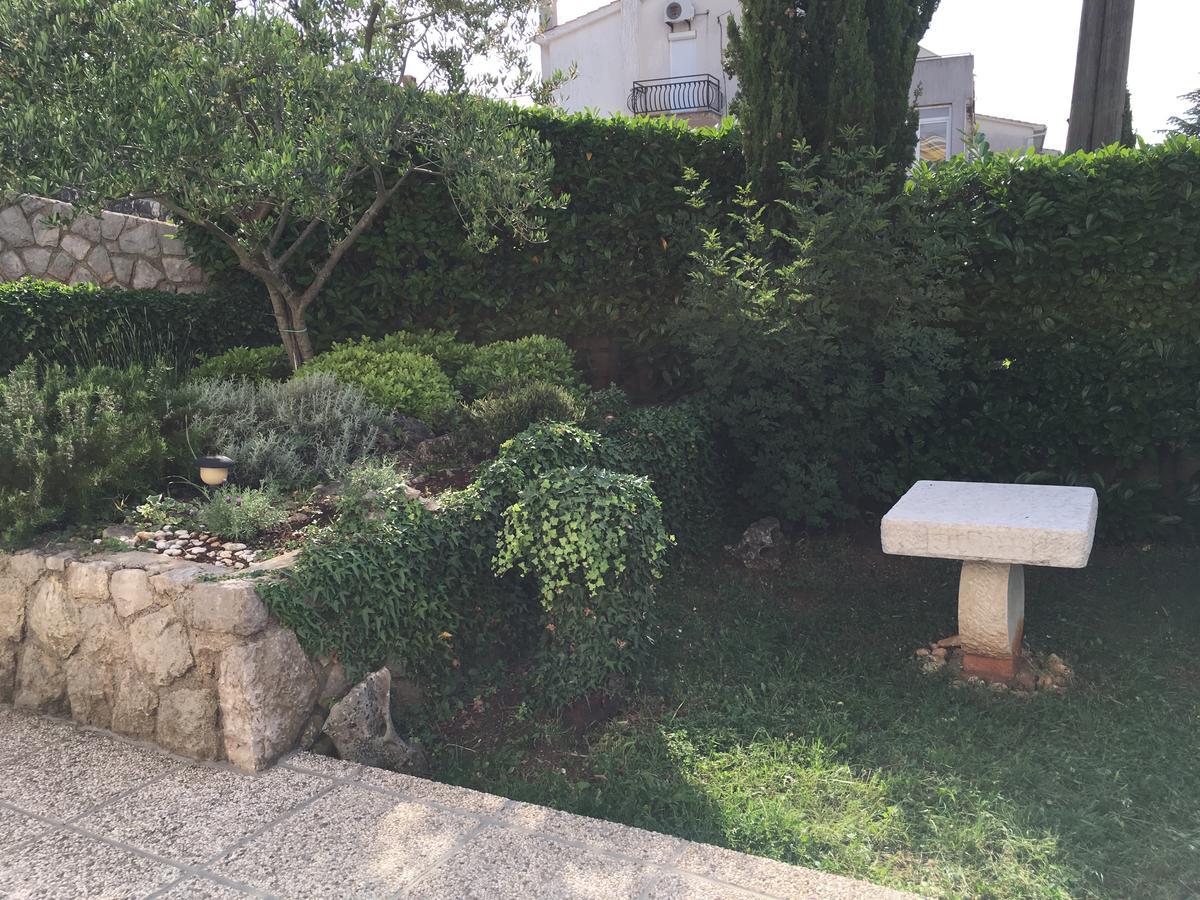 Apartman "Ela" Нивице Экстерьер фото